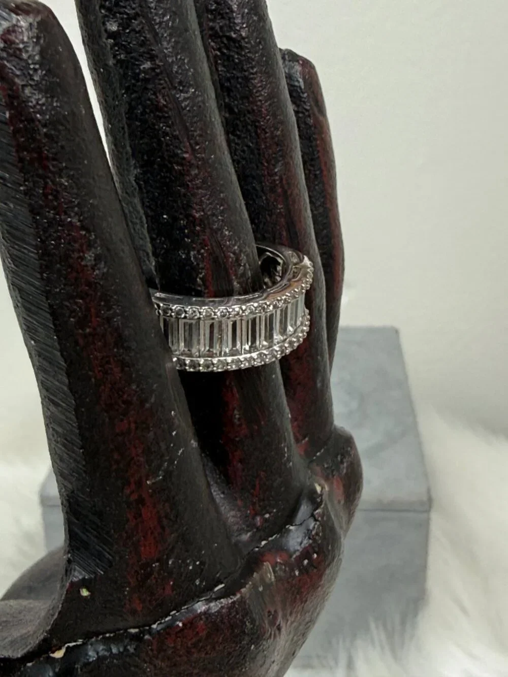 Silver Tone Fashion Ring with Glass Baguettes Size 7.25